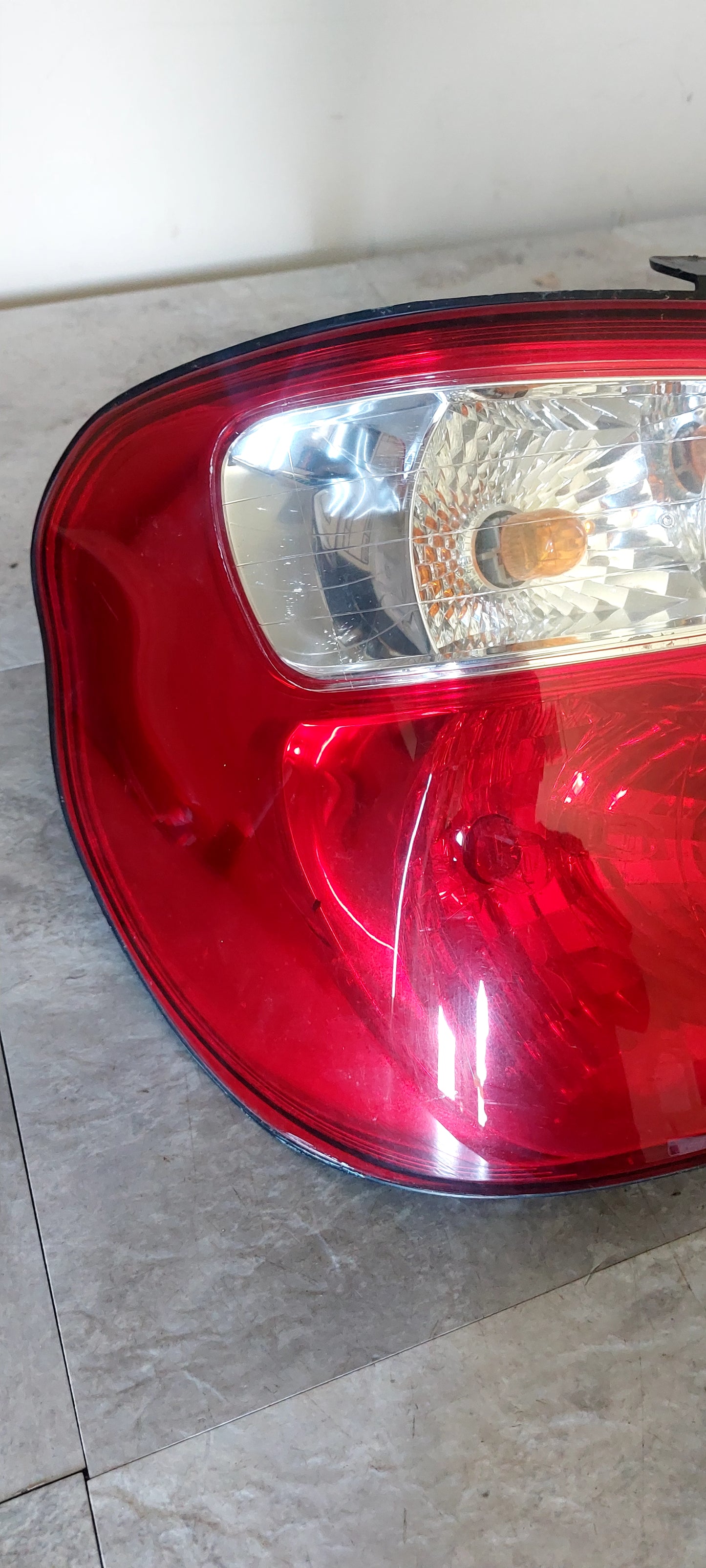 2004-2005 Subaru Impreza WRX STi LH Driver Side Tail Light Assembly