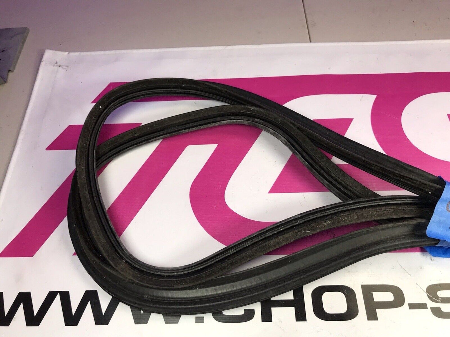 02-07 Subaru Impreza OEM Trunk Lid Weatherstrip Seal 57532FE000